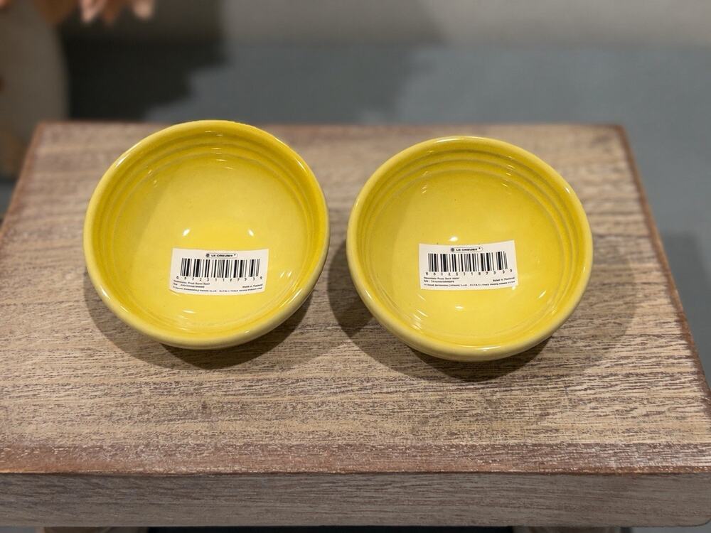 Le Creuset Pinch Bowl 2.5 in Yellow Soleil Set Of 2 New